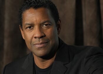 A poderosa mensagem de Denzel Washington que empodera inúmeras pessoas: “Sem compromisso, você nunca começará; sem consistência, você nunca terminará”