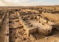 Descoberta impressionante no Egito: cidade enterrada preserva ruas, igrejas e moedas de imperadores de 1.600 anos