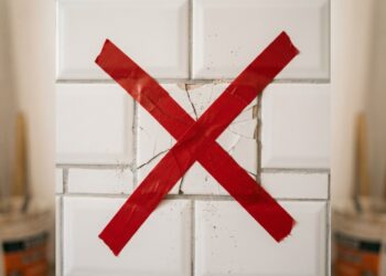 Fim dos azulejos quebrados: método que pode eliminar poeira, barulho e entulho das reformas está surpreendendo especialistas