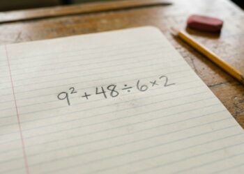 99% das pessoas erram 9² + 48 ÷ 6 × 2 por cair na mesma armadilha matemática