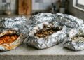 Quase ninguém sabe, mas estes 7 alimentos nunca deveriam ser embrulhados em papel alumínio