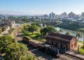 Tubarão reúne áreas urbanas, águas termais e memória ferroviária //