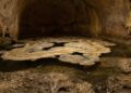 A 21 metros de profundidade, a Caverna Movile sustenta vida sem luz em um ar carregado de gases tóxicos