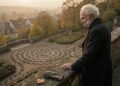 Ensinamento de hoje de Schopenhauer: “Os primeiros 40 anos de vida nos dão o texto; os 30 seguintes, o comentário”