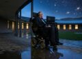Stephen Hawking ensinou: “Olhe para as estrelas, não para os pés, e preserve a curiosidade”