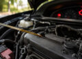 Como diferenciar um simples ruído do motor de um defeito que exige parada imediata?