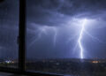 Tempestade chegando? Há um erro comum dentro de casa que pode colocar sua vida em risco
